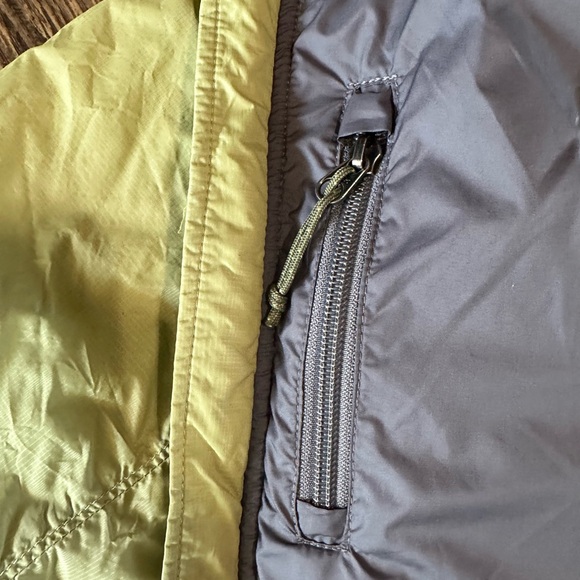 North Face women's small primasoft green jacket - Picture 8 of 8